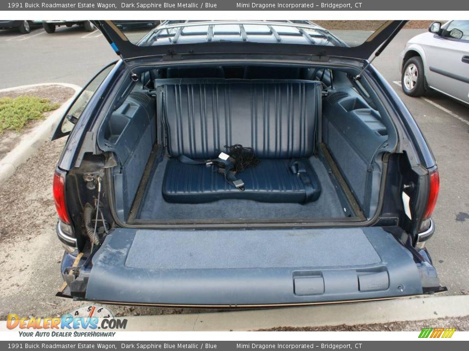 1991 Buick Roadmaster Estate Wagon Dark Sapphire Blue Metallic / Blue Photo #10