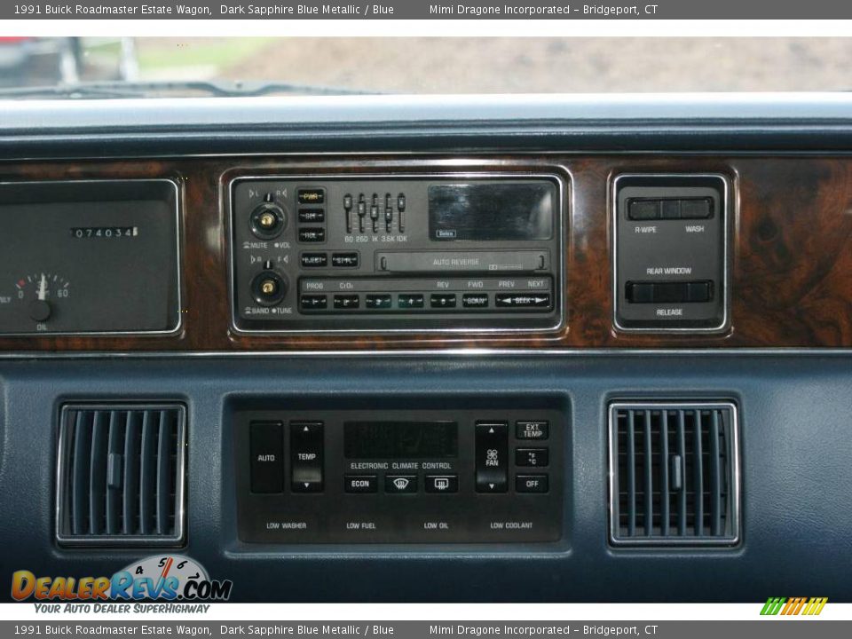 1991 Buick Roadmaster Estate Wagon Dark Sapphire Blue Metallic / Blue Photo #20