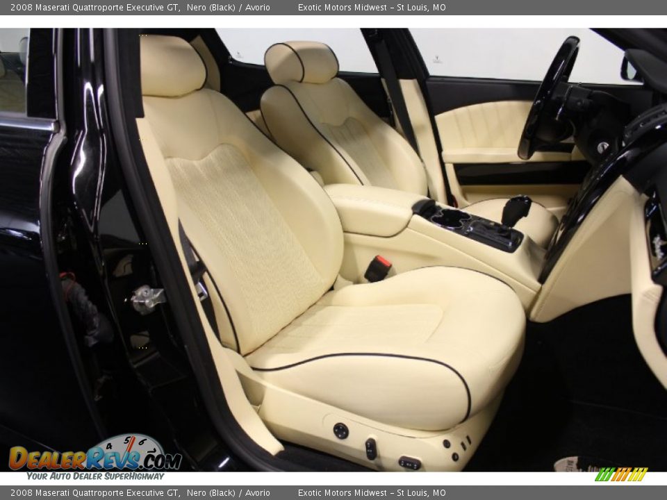 Front Seat of 2008 Maserati Quattroporte Executive GT Photo #30