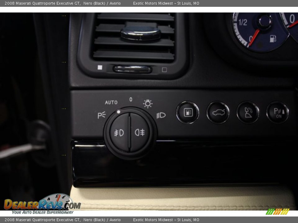 Controls of 2008 Maserati Quattroporte Executive GT Photo #35