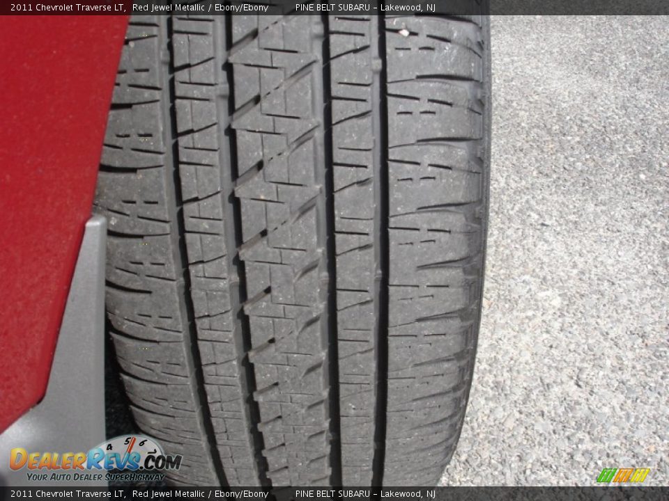 2011 Chevrolet Traverse LT Red Jewel Metallic / Ebony/Ebony Photo #23