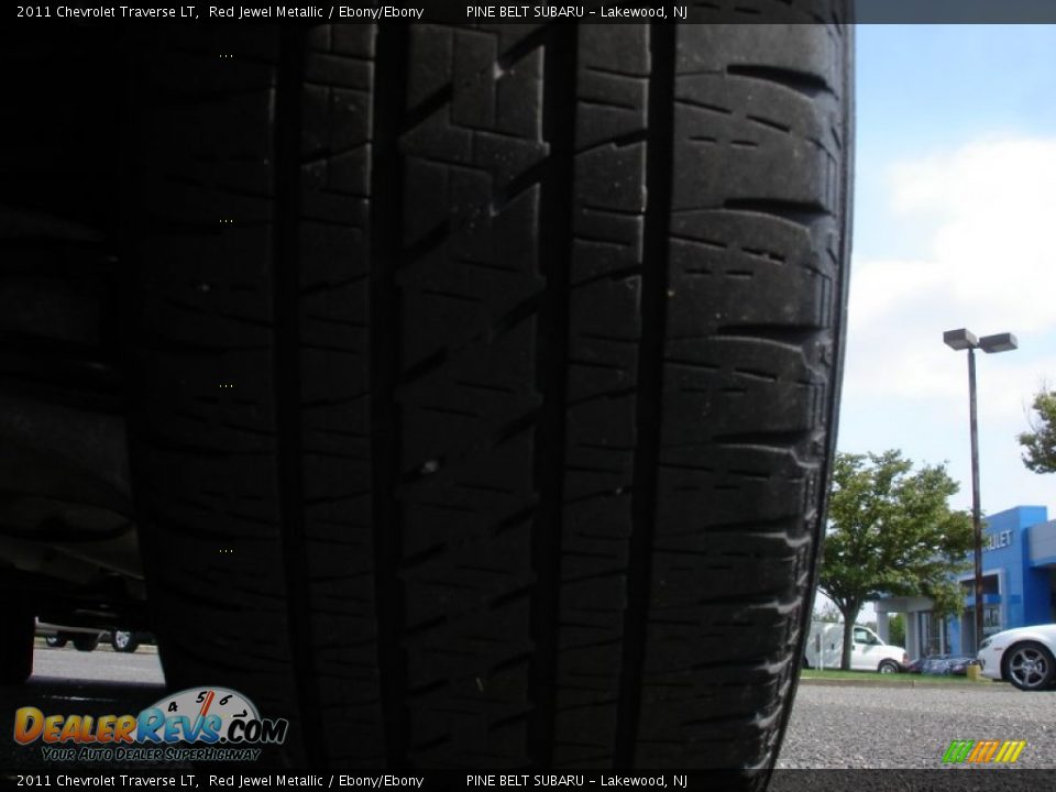 2011 Chevrolet Traverse LT Red Jewel Metallic / Ebony/Ebony Photo #24
