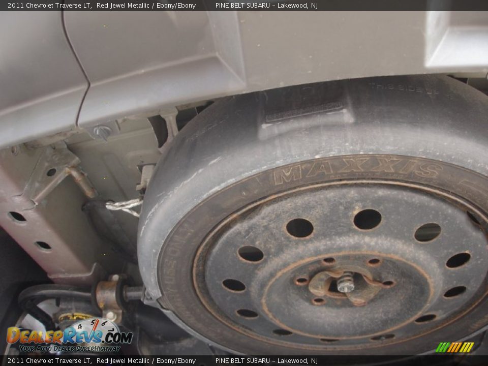 2011 Chevrolet Traverse LT Red Jewel Metallic / Ebony/Ebony Photo #27