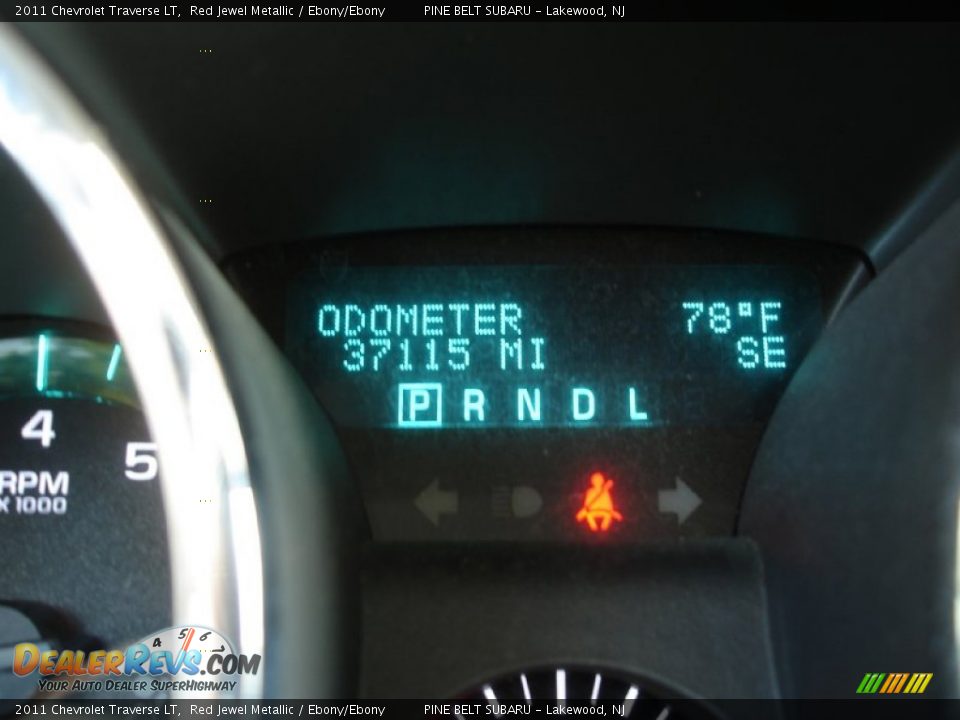 2011 Chevrolet Traverse LT Red Jewel Metallic / Ebony/Ebony Photo #28