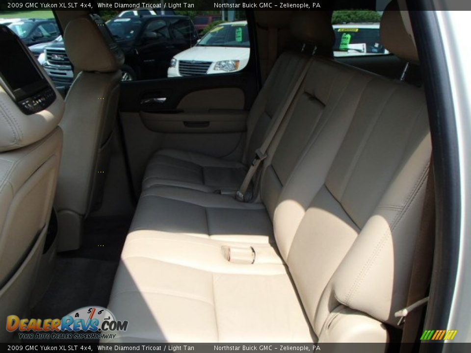 2009 GMC Yukon XL SLT 4x4 White Diamond Tricoat / Light Tan Photo #11