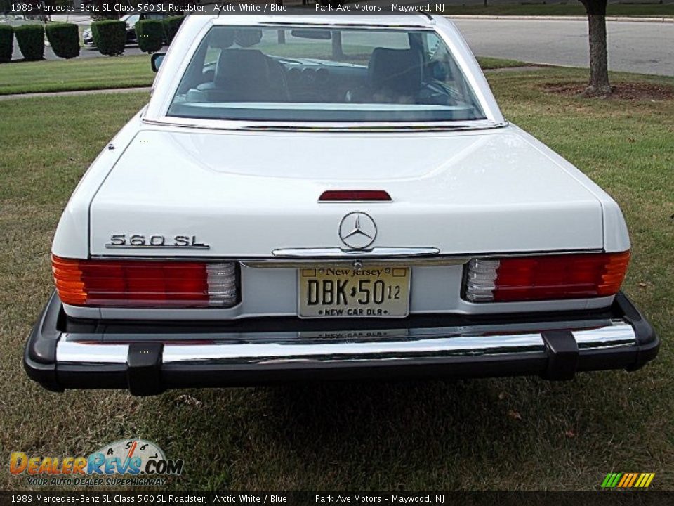 1989 Mercedes-Benz SL Class 560 SL Roadster Arctic White / Blue Photo #3