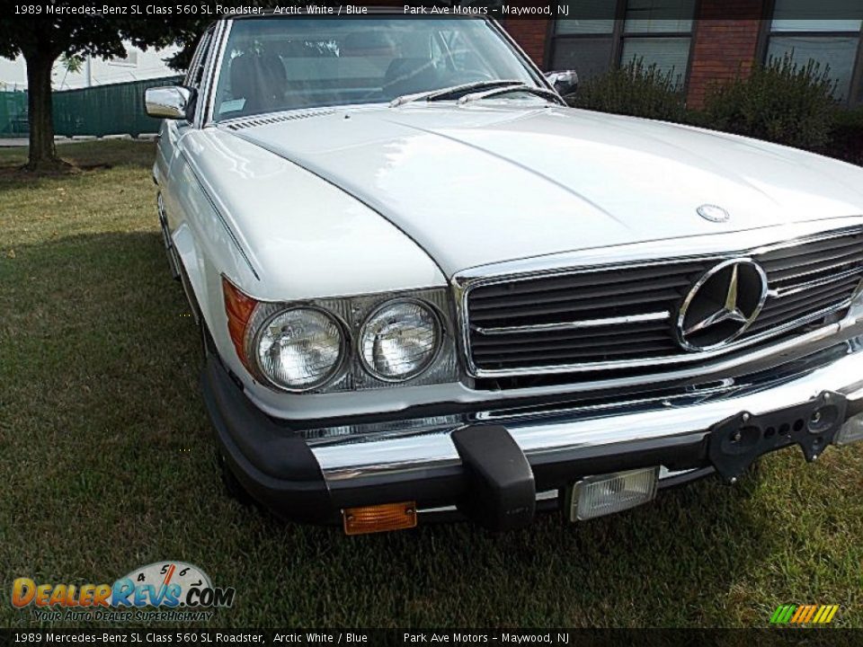 1989 Mercedes-Benz SL Class 560 SL Roadster Arctic White / Blue Photo #8