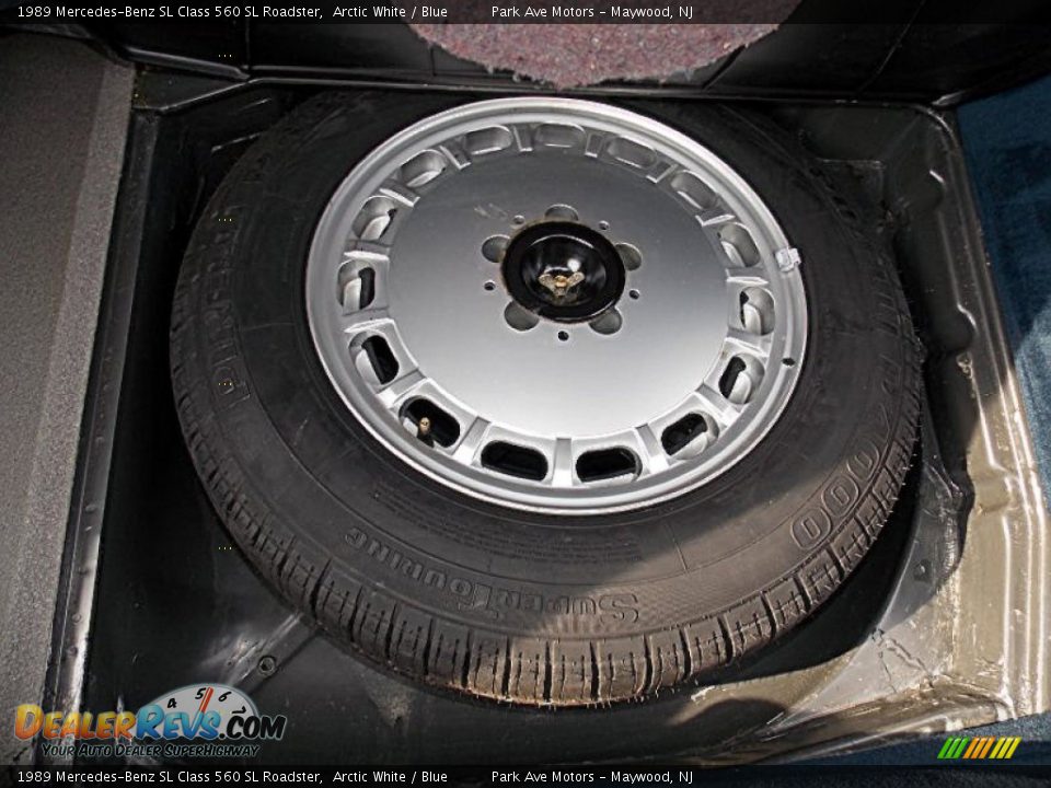 1989 Mercedes-Benz SL Class 560 SL Roadster Wheel Photo #26