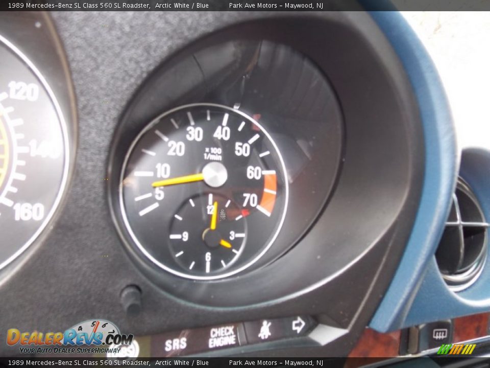 1989 Mercedes-Benz SL Class 560 SL Roadster Gauges Photo #33