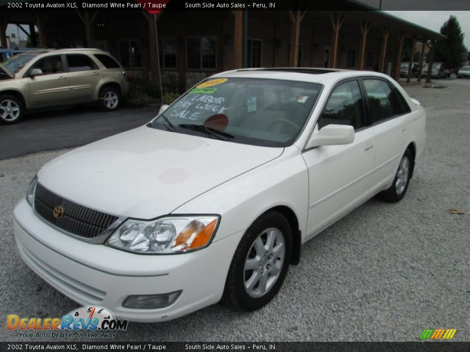 2002 Toyota Avalon XLS Diamond White Pearl / Taupe Photo #2
