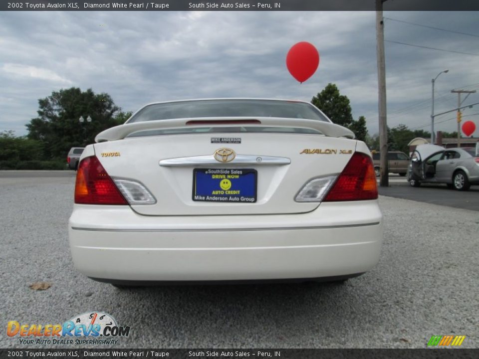 2002 Toyota Avalon XLS Diamond White Pearl / Taupe Photo #6