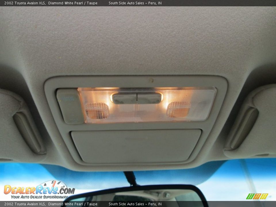 2002 Toyota Avalon XLS Diamond White Pearl / Taupe Photo #10