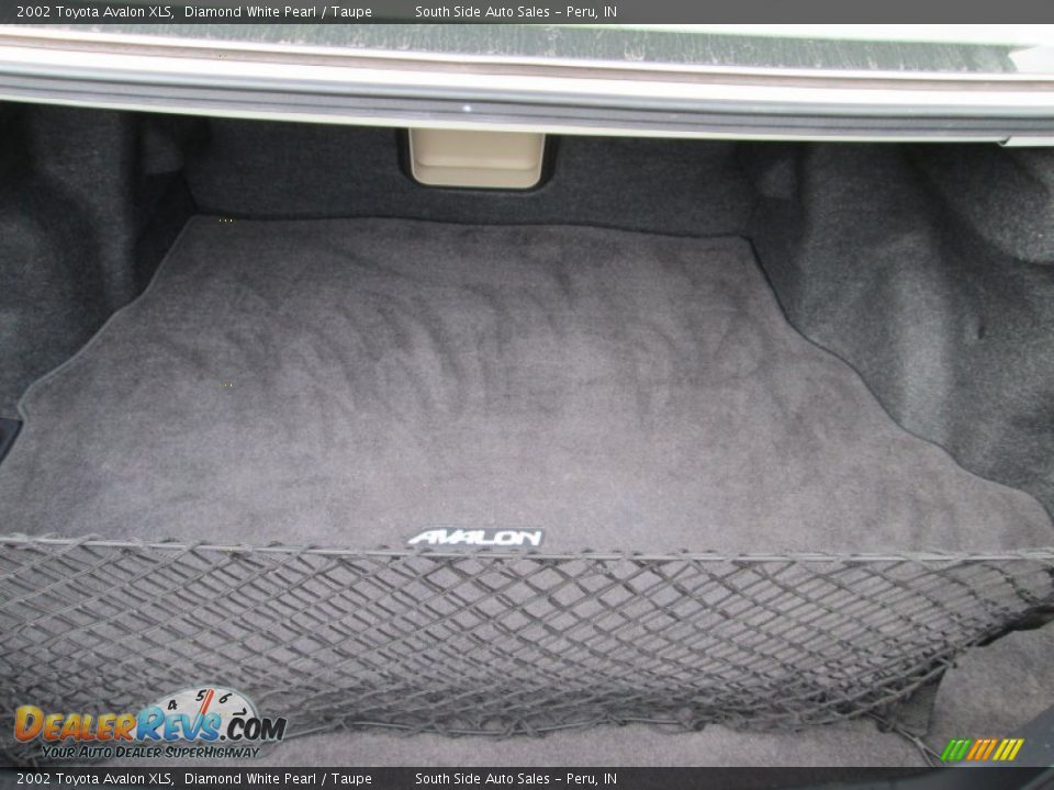 2002 Toyota Avalon XLS Diamond White Pearl / Taupe Photo #19