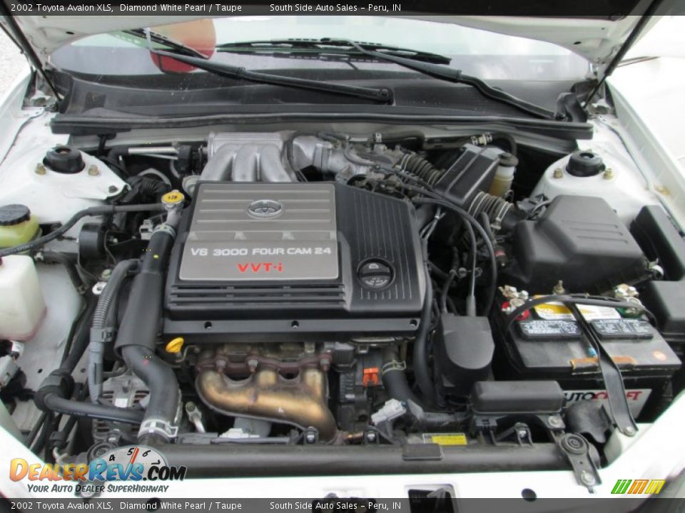 2002 Toyota Avalon XLS Diamond White Pearl / Taupe Photo #21