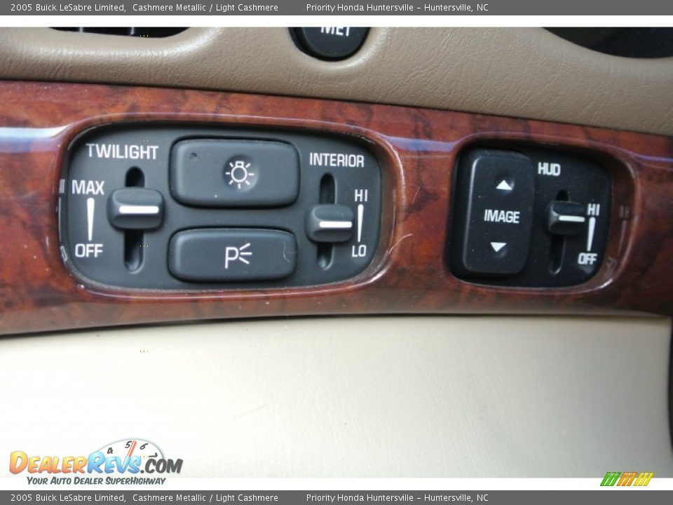 2005 Buick LeSabre Limited Cashmere Metallic / Light Cashmere Photo #12