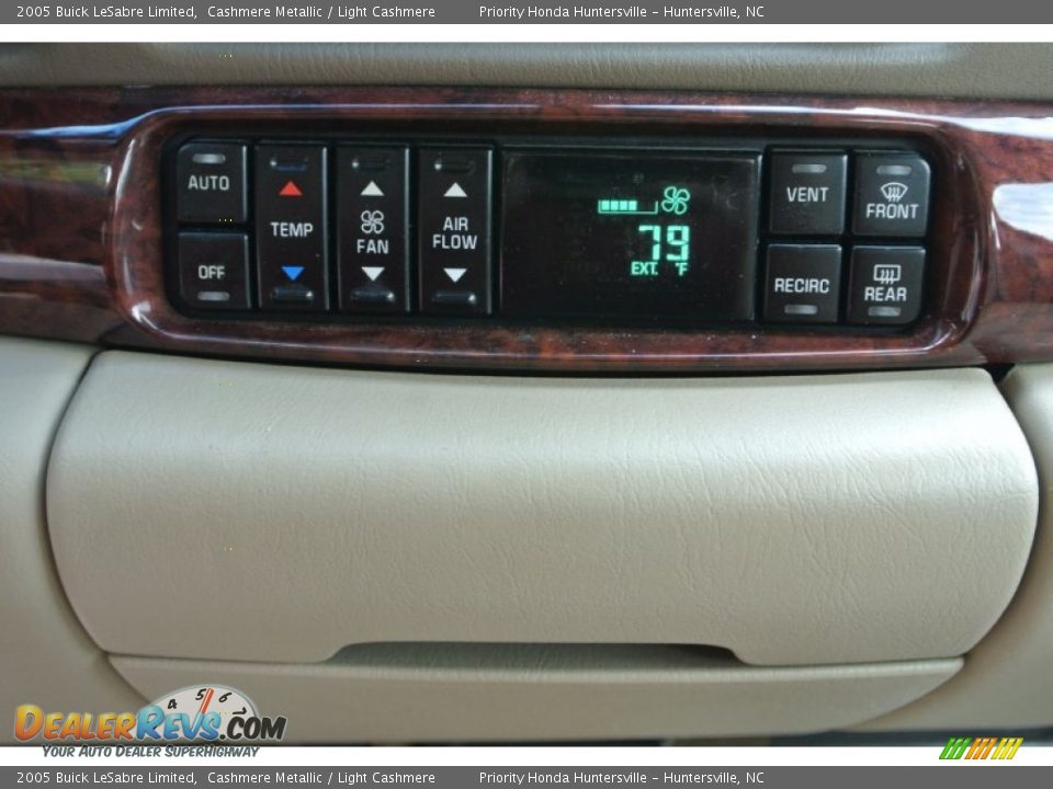 2005 Buick LeSabre Limited Cashmere Metallic / Light Cashmere Photo #13