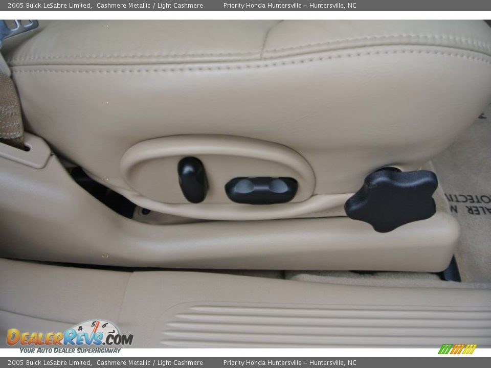 2005 Buick LeSabre Limited Cashmere Metallic / Light Cashmere Photo #22