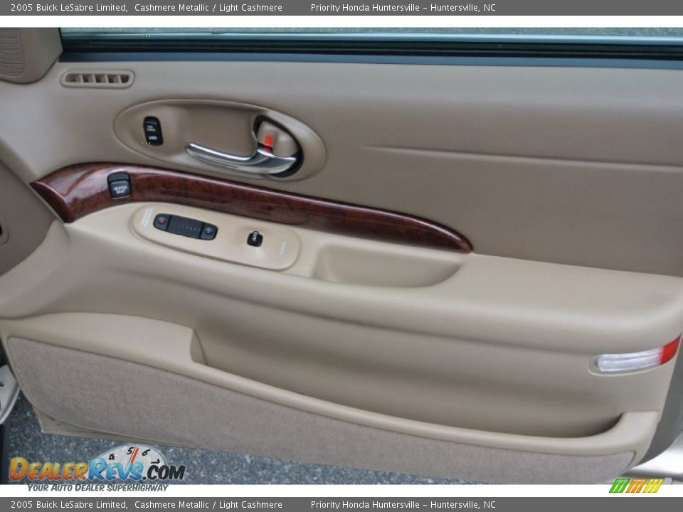2005 Buick LeSabre Limited Cashmere Metallic / Light Cashmere Photo #23