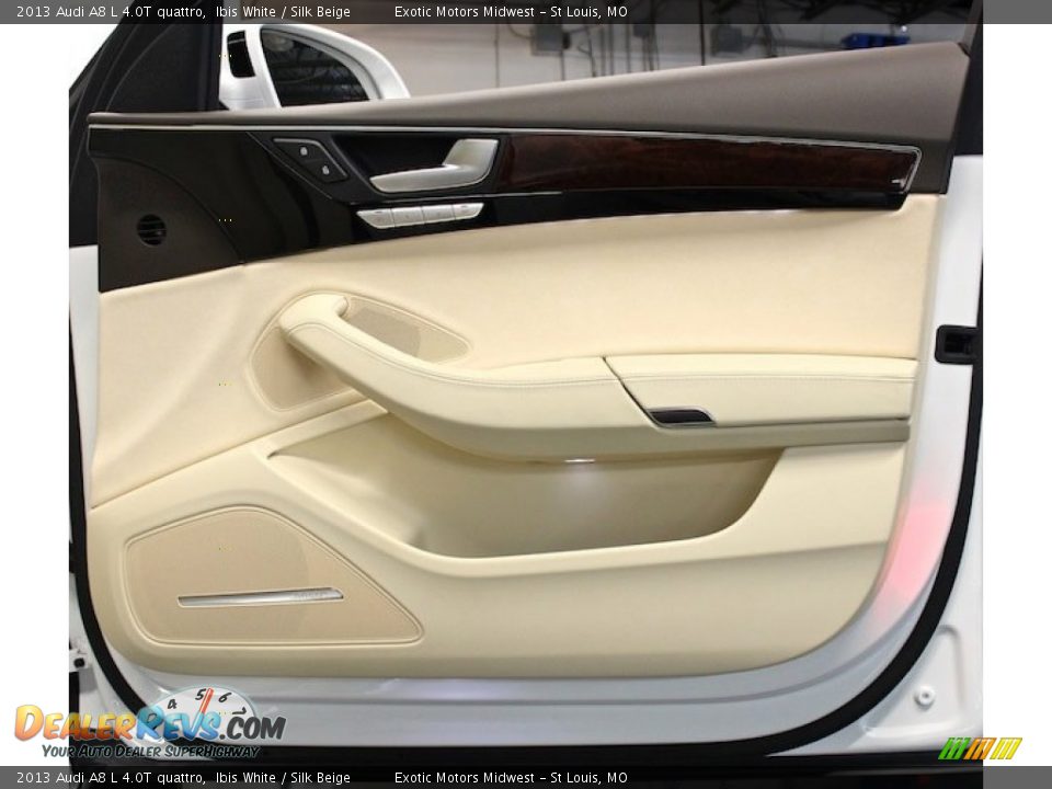 Door Panel of 2013 Audi A8 L 4.0T quattro Photo #27