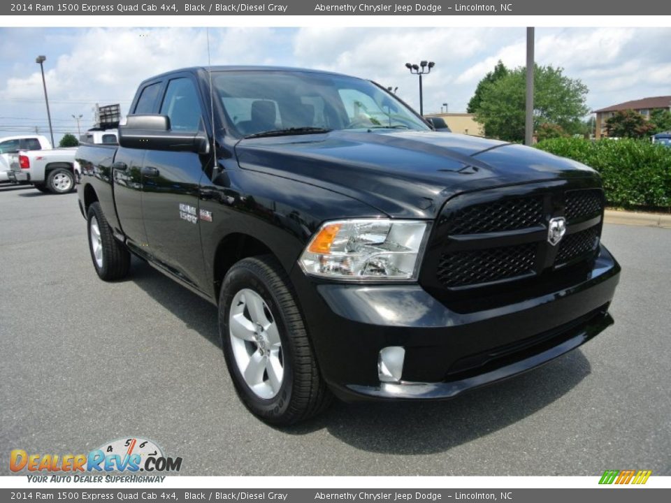 Front 3/4 View of 2014 Ram 1500 Express Quad Cab 4x4 Photo #2