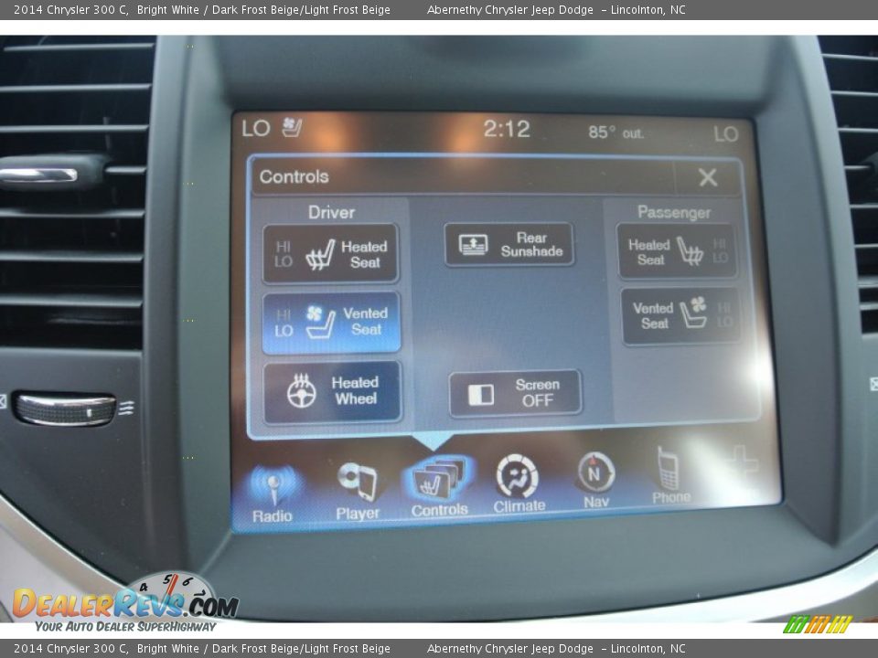 Controls of 2014 Chrysler 300 C Photo #10