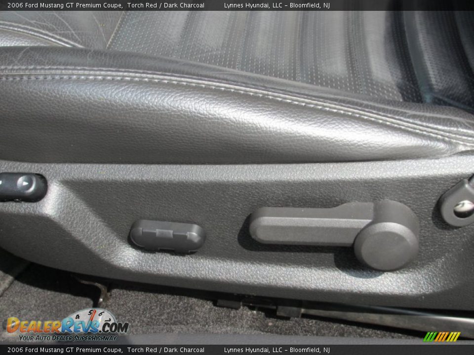 2006 Ford Mustang GT Premium Coupe Torch Red / Dark Charcoal Photo #8