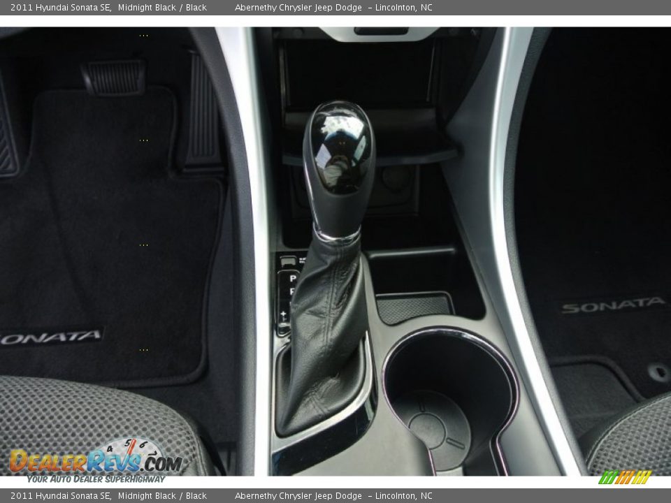 2011 Hyundai Sonata SE Midnight Black / Black Photo #11