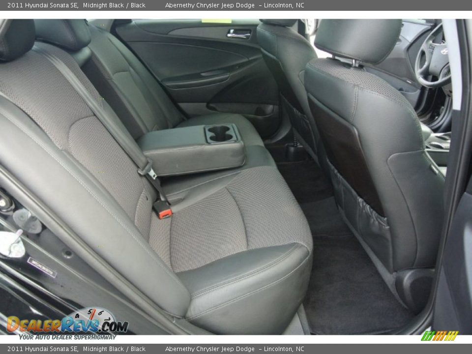 2011 Hyundai Sonata SE Midnight Black / Black Photo #18