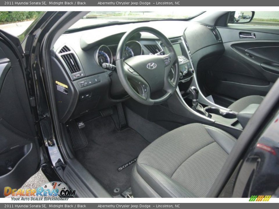 2011 Hyundai Sonata SE Midnight Black / Black Photo #23
