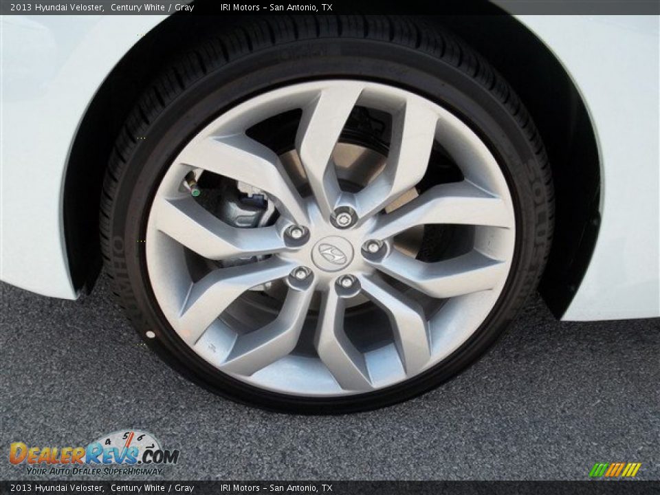 2013 Hyundai Veloster Century White / Gray Photo #2