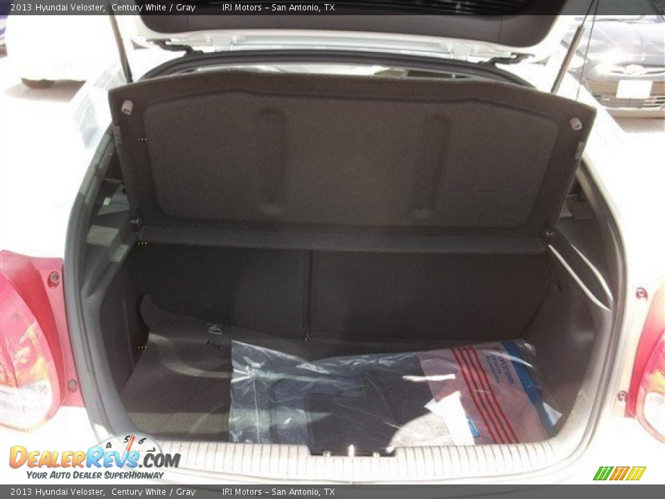 2013 Hyundai Veloster Century White / Gray Photo #7