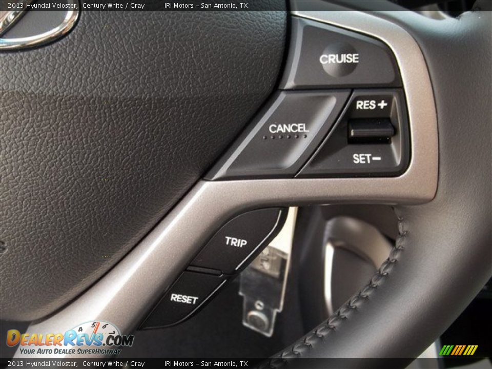 2013 Hyundai Veloster Century White / Gray Photo #18