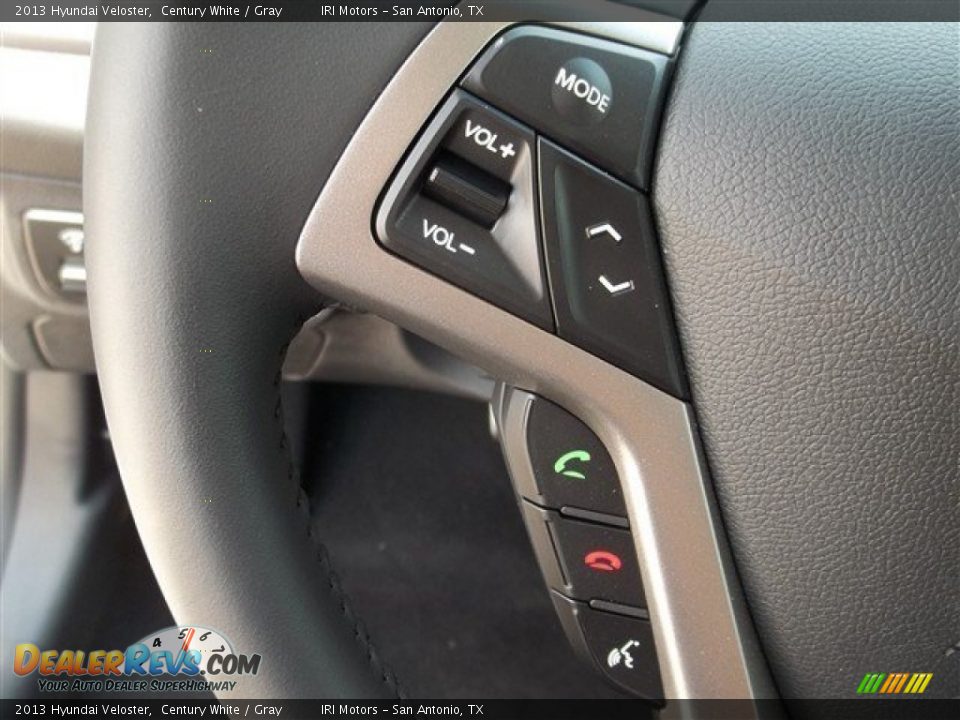 2013 Hyundai Veloster Century White / Gray Photo #19