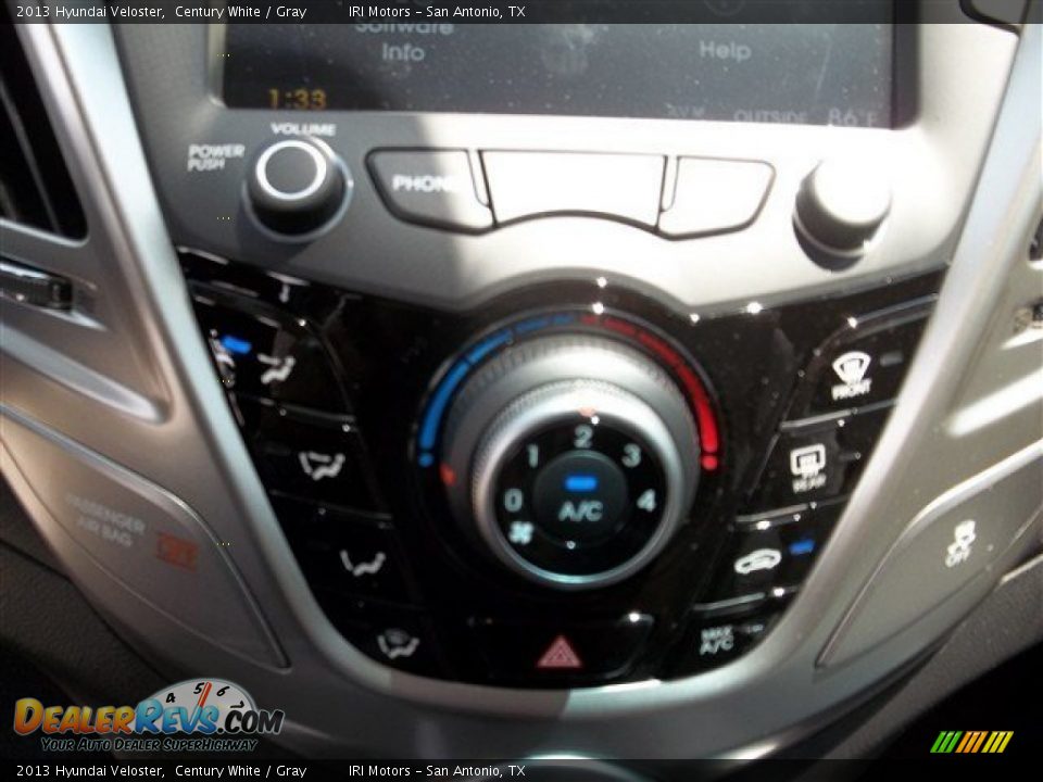 2013 Hyundai Veloster Century White / Gray Photo #23