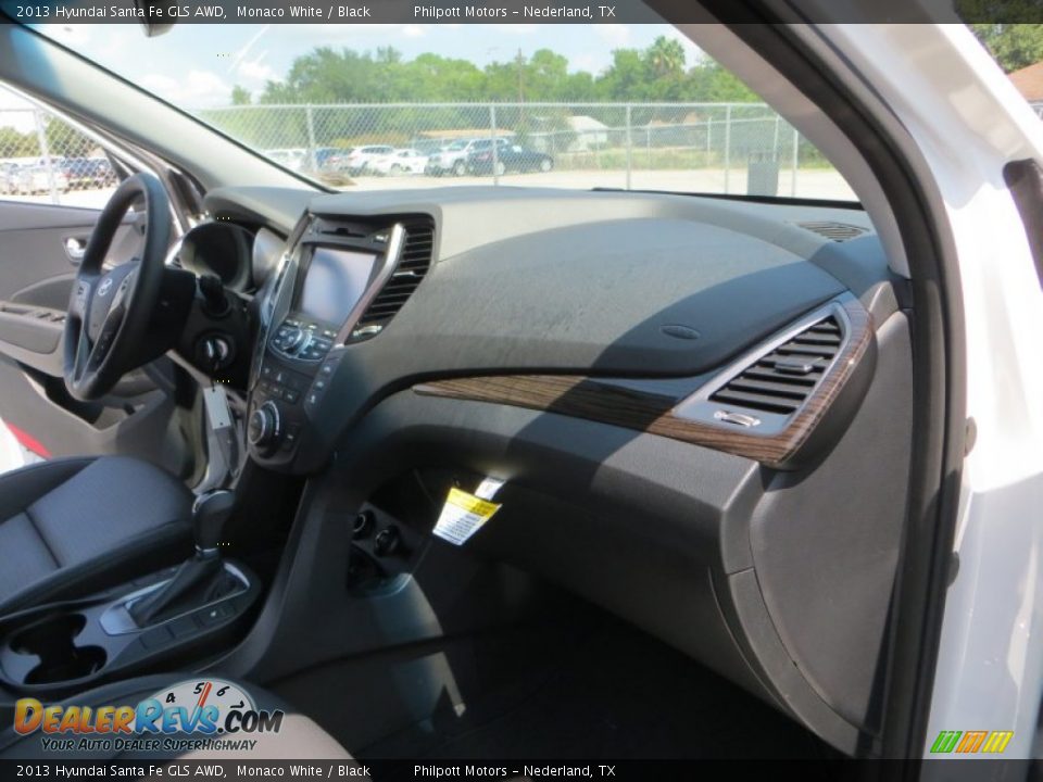 2013 Hyundai Santa Fe GLS AWD Monaco White / Black Photo #17