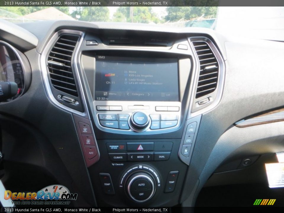 2013 Hyundai Santa Fe GLS AWD Monaco White / Black Photo #24
