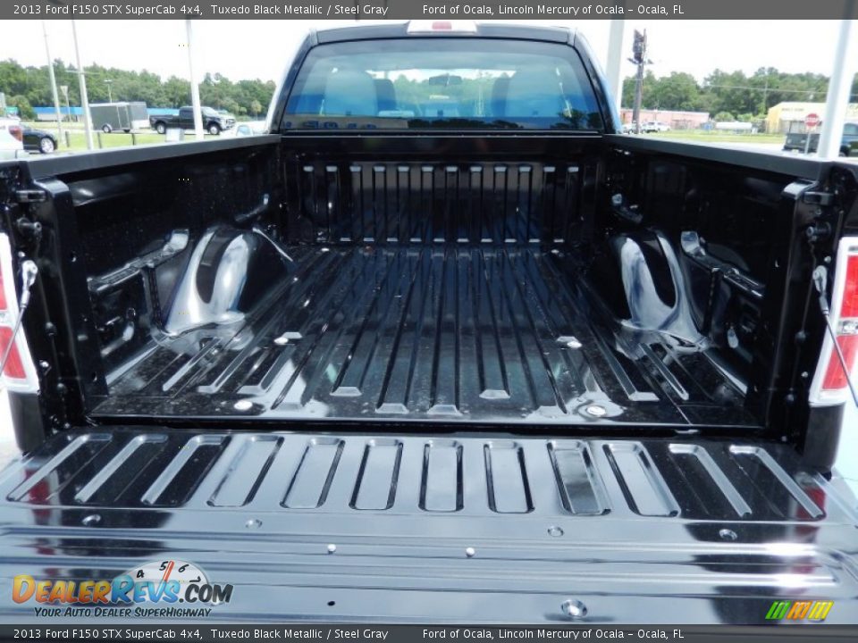 2013 Ford F150 STX SuperCab 4x4 Tuxedo Black Metallic / Steel Gray Photo #4