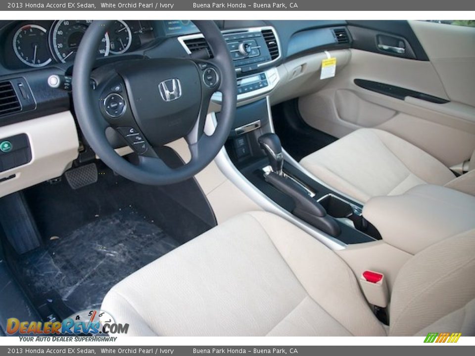 2013 Honda Accord EX Sedan White Orchid Pearl / Ivory Photo #10