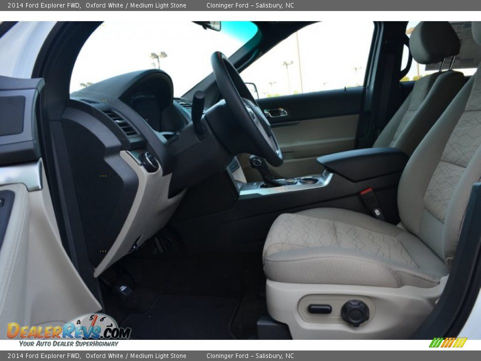 2014 Ford Explorer FWD Oxford White / Medium Light Stone Photo #5