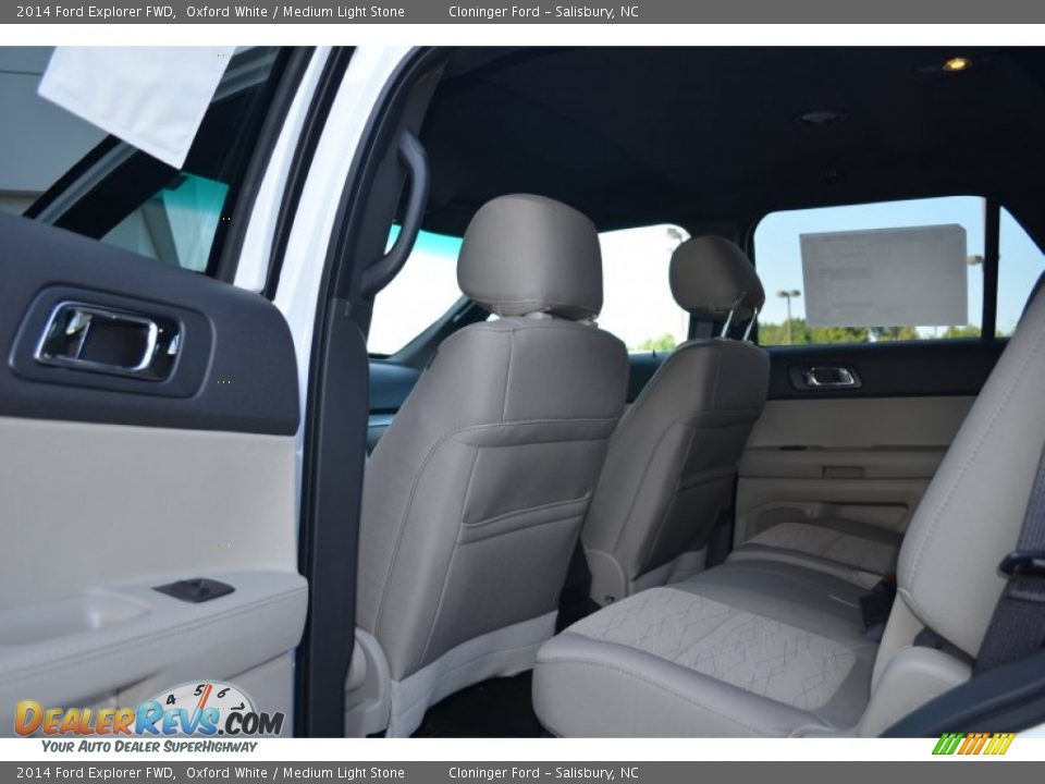 2014 Ford Explorer FWD Oxford White / Medium Light Stone Photo #7