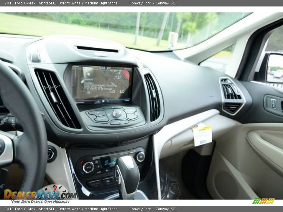 2013 Ford C-Max Hybrid SEL Oxford White / Medium Light Stone Photo #31