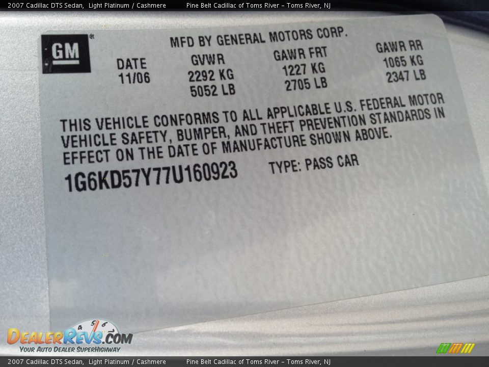 2007 Cadillac DTS Sedan Light Platinum / Cashmere Photo #12