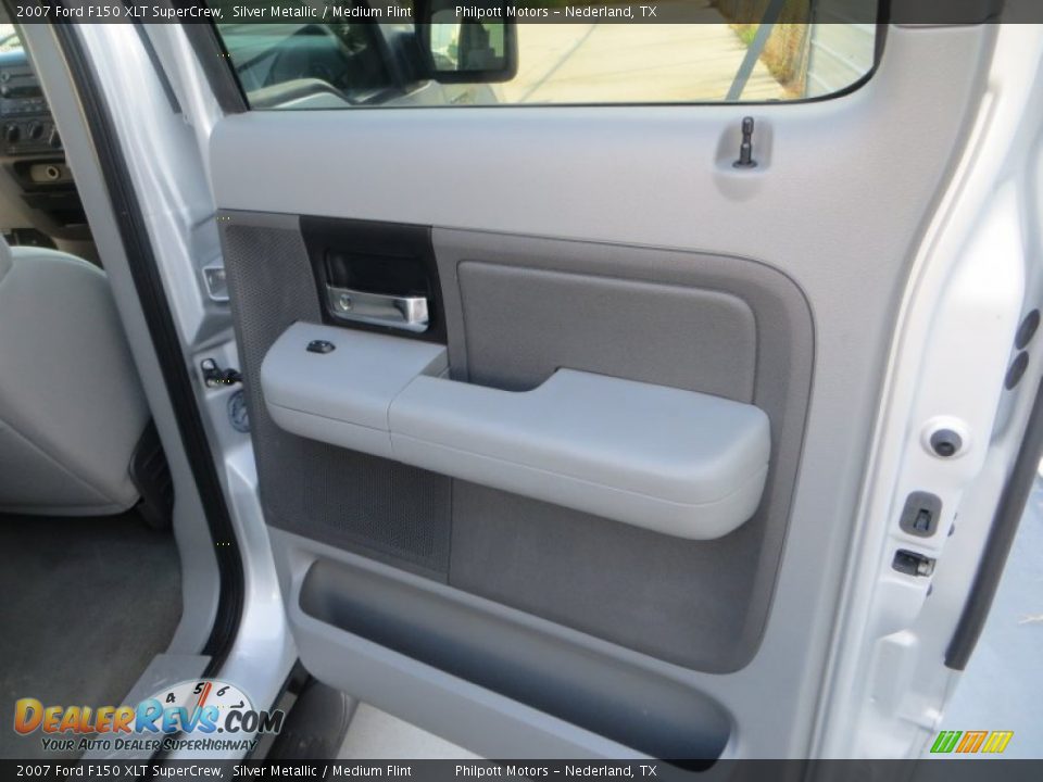 2007 Ford F150 XLT SuperCrew Silver Metallic / Medium Flint Photo #28