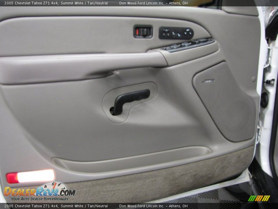 2005 Chevrolet Tahoe Z71 4x4 Summit White / Tan/Neutral Photo #11