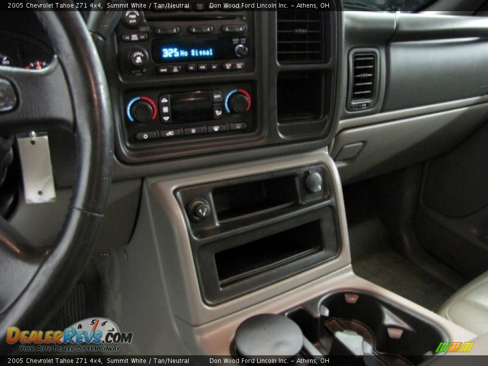 2005 Chevrolet Tahoe Z71 4x4 Summit White / Tan/Neutral Photo #23