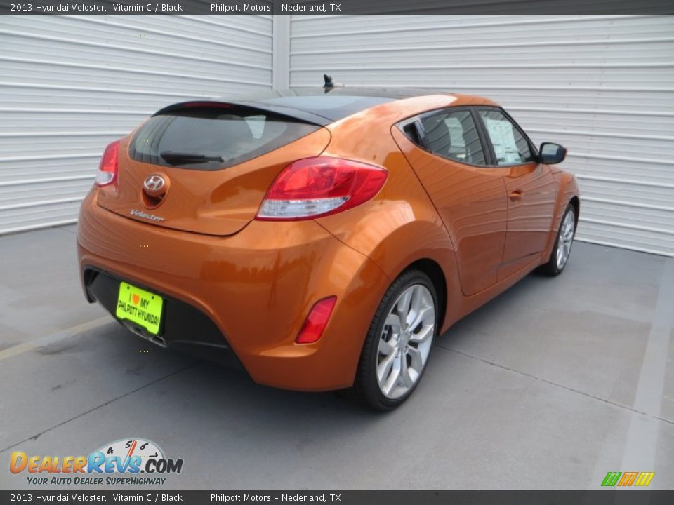 2013 Hyundai Veloster Vitamin C / Black Photo #4