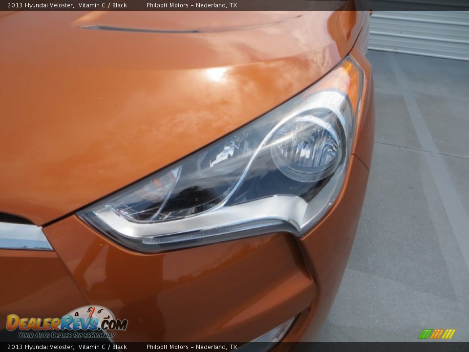 2013 Hyundai Veloster Vitamin C / Black Photo #10