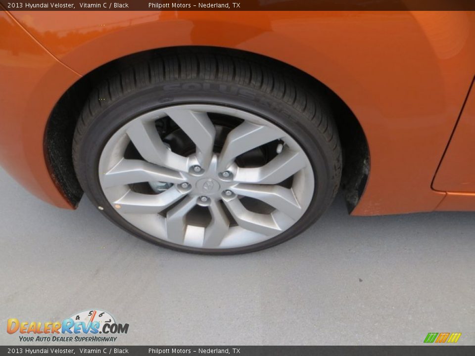 2013 Hyundai Veloster Vitamin C / Black Photo #12