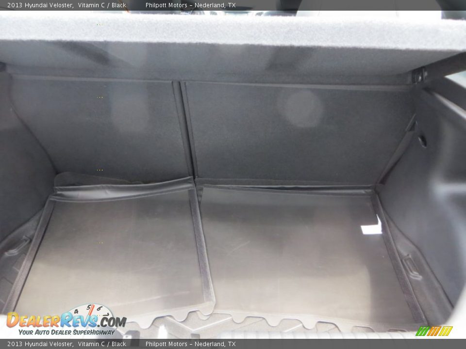 2013 Hyundai Veloster Vitamin C / Black Photo #14