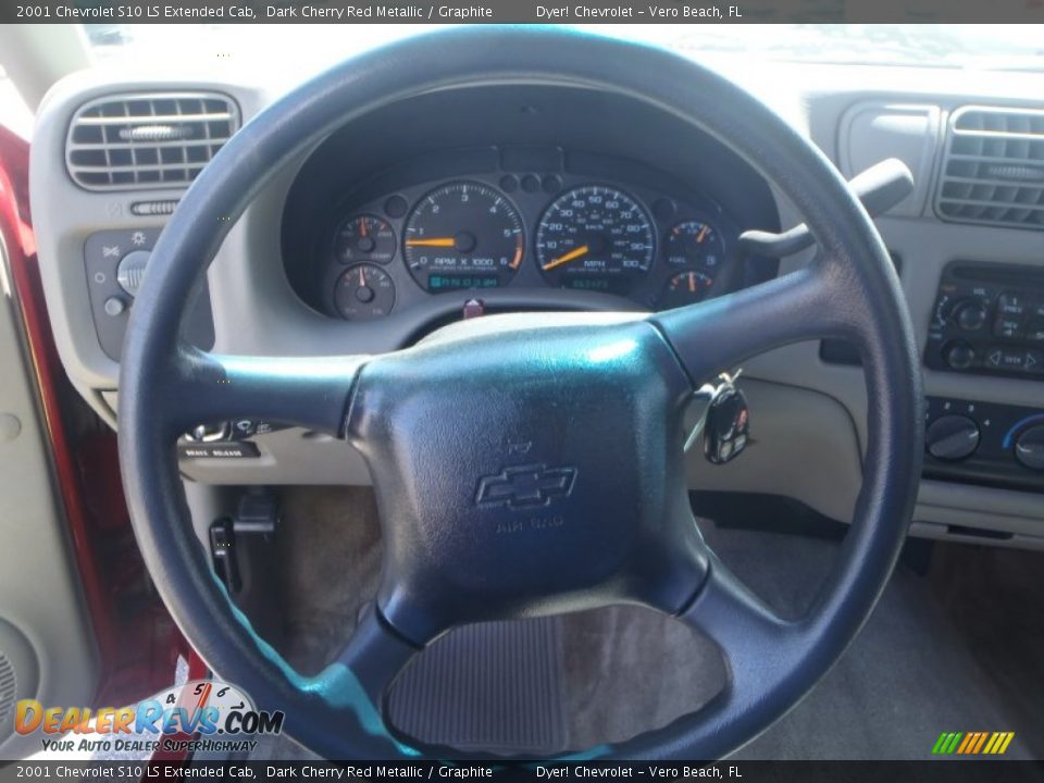 2001 Chevrolet S10 LS Extended Cab Dark Cherry Red Metallic / Graphite Photo #14